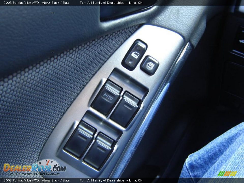 2003 Pontiac Vibe AWD Abyss Black / Slate Photo #16