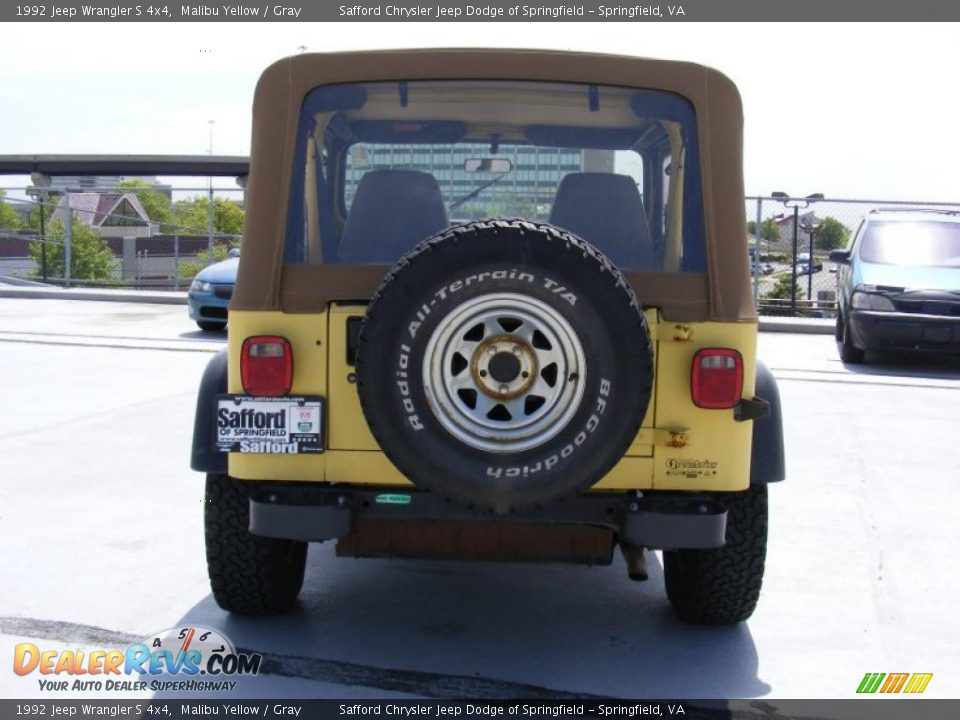 1992 Jeep Wrangler S 4x4 Malibu Yellow / Gray Photo #6