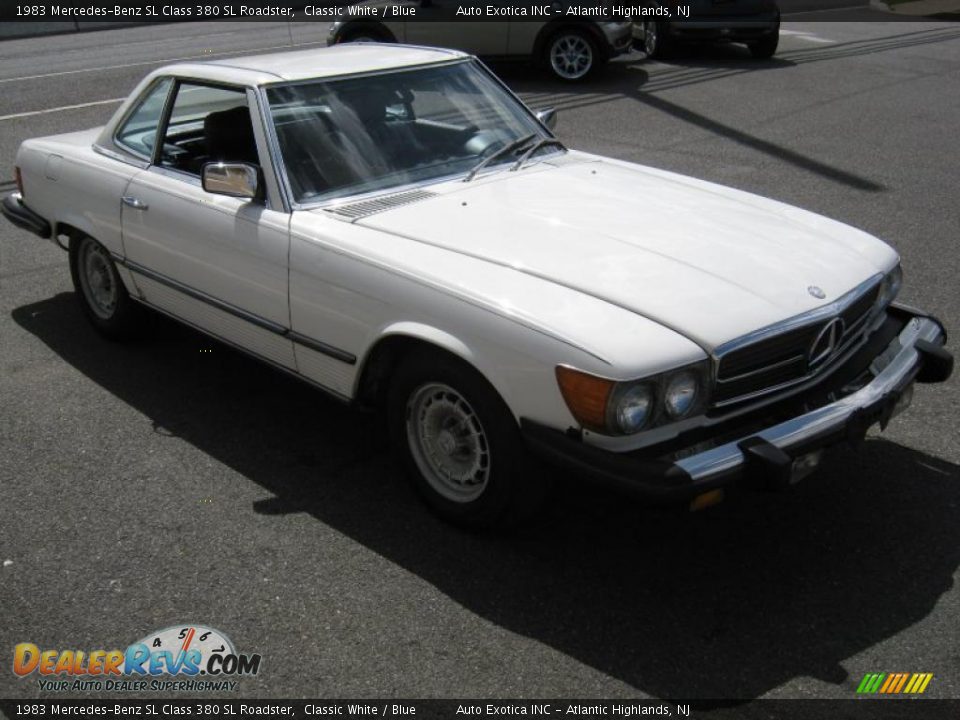 1983 Mercedes-Benz SL Class 380 SL Roadster Classic White / Blue Photo #2