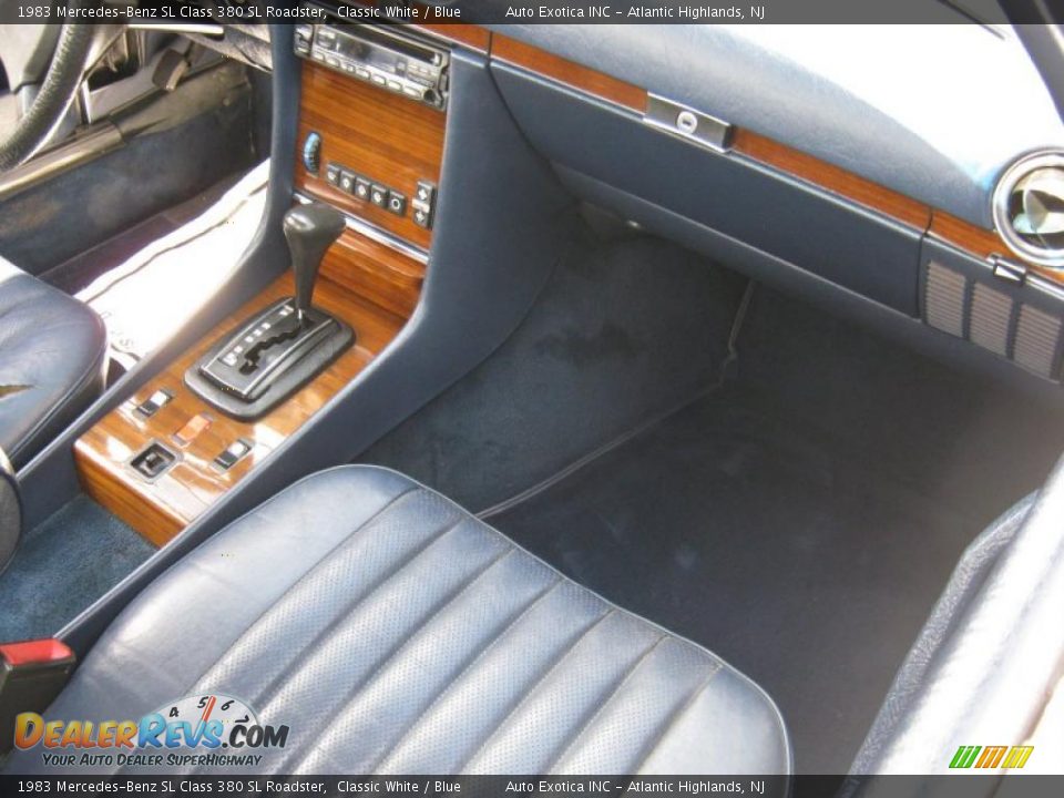 1983 Mercedes-Benz SL Class 380 SL Roadster Classic White / Blue Photo #8