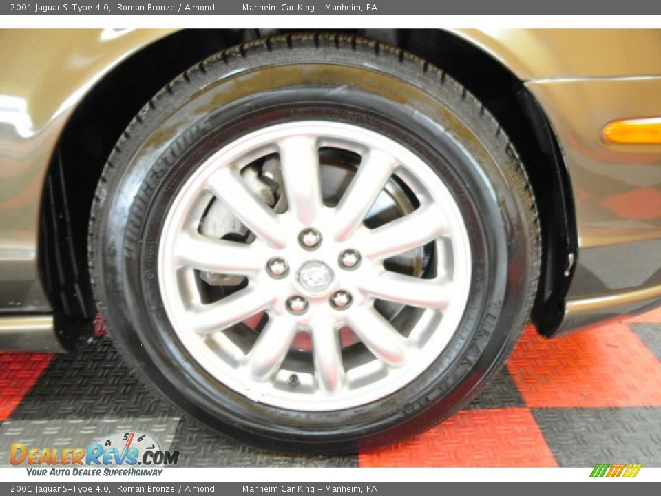 2001 Jaguar S-Type 4.0 Roman Bronze / Almond Photo #17