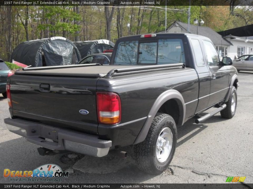 1997 Ford Ranger XLT Extended Cab 4x4 Black / Medium Graphite Photo #5
