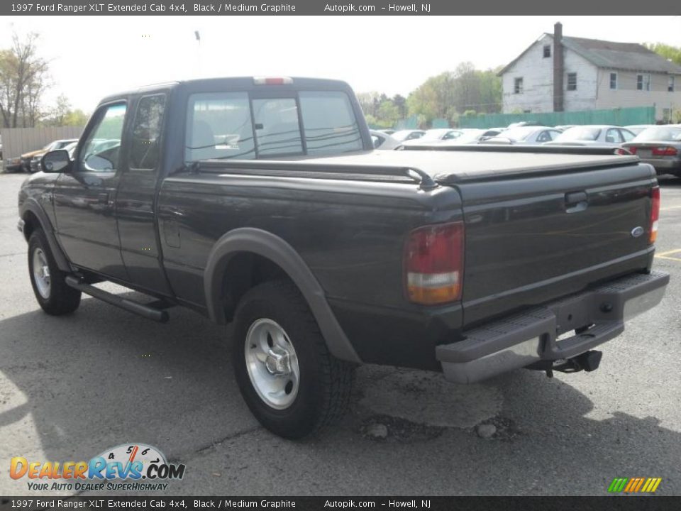 1997 Ford Ranger XLT Extended Cab 4x4 Black / Medium Graphite Photo #7