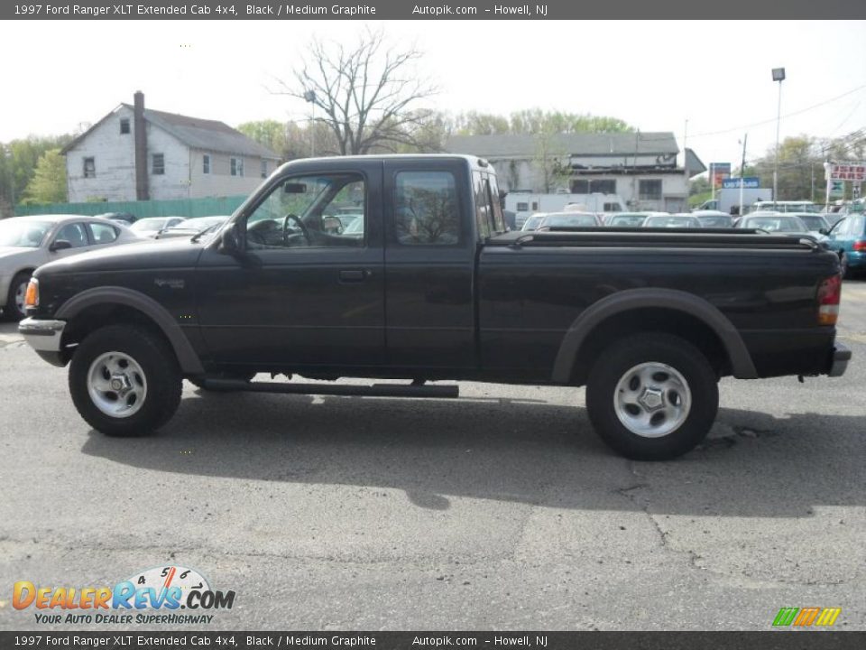 1997 Ford Ranger XLT Extended Cab 4x4 Black / Medium Graphite Photo #8
