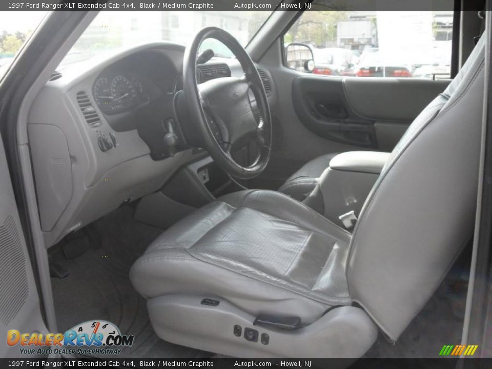 1997 Ford Ranger XLT Extended Cab 4x4 Black / Medium Graphite Photo #9
