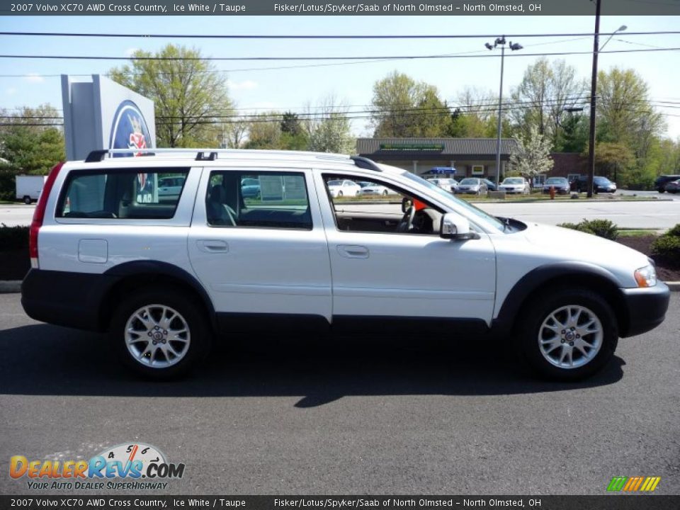 2007 Volvo XC70 AWD Cross Country Ice White / Taupe Photo #5