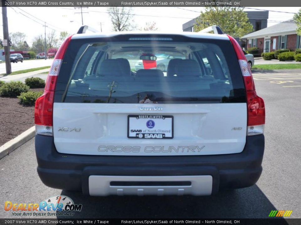 2007 Volvo XC70 AWD Cross Country Ice White / Taupe Photo #7