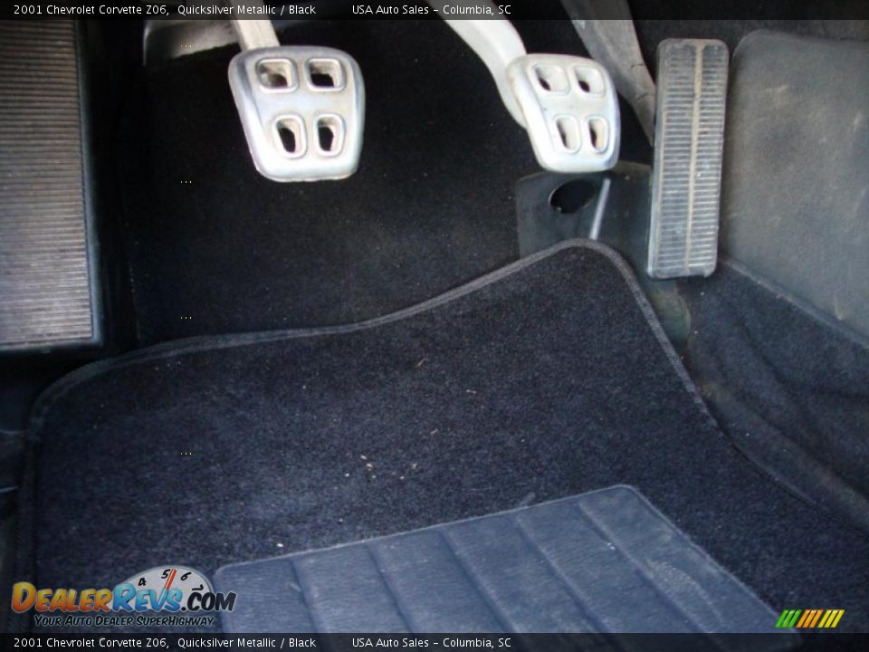 2001 Chevrolet Corvette Z06 Quicksilver Metallic / Black Photo #18