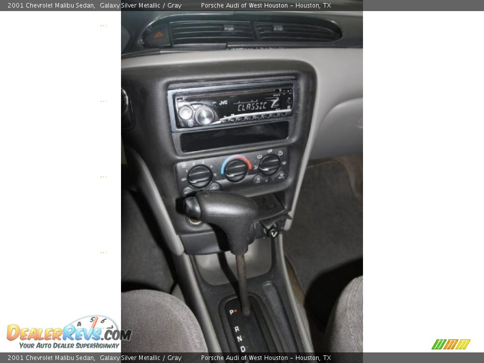 2001 Chevrolet Malibu Sedan Galaxy Silver Metallic / Gray Photo #5