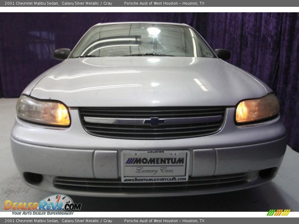 2001 Chevrolet Malibu Sedan Galaxy Silver Metallic / Gray Photo #17