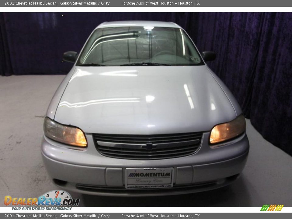 2001 Chevrolet Malibu Sedan Galaxy Silver Metallic / Gray Photo #18