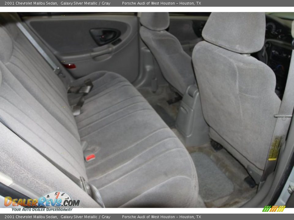 2001 Chevrolet Malibu Sedan Galaxy Silver Metallic / Gray Photo #30