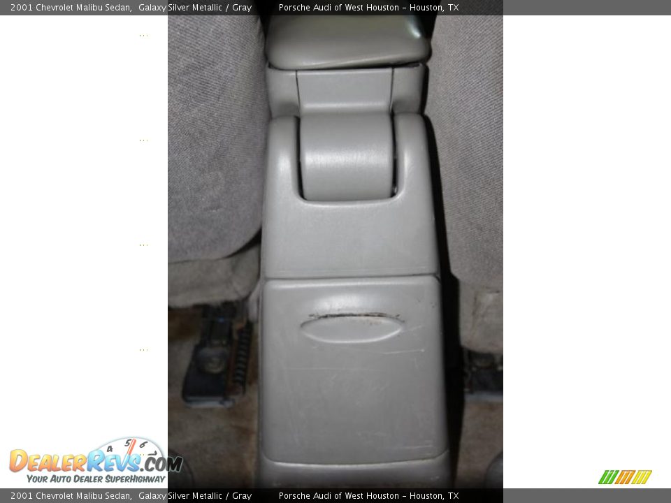 2001 Chevrolet Malibu Sedan Galaxy Silver Metallic / Gray Photo #31