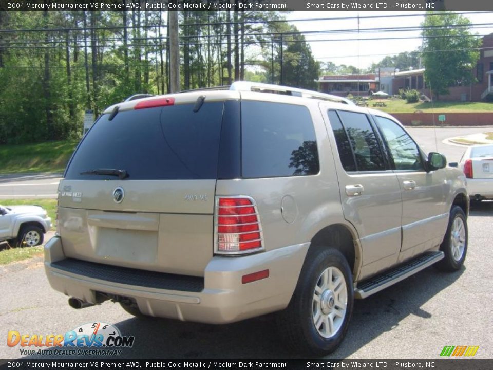 2004 Mercury Mountaineer V8 Premier AWD Pueblo Gold Metallic / Medium Dark Parchment Photo #5