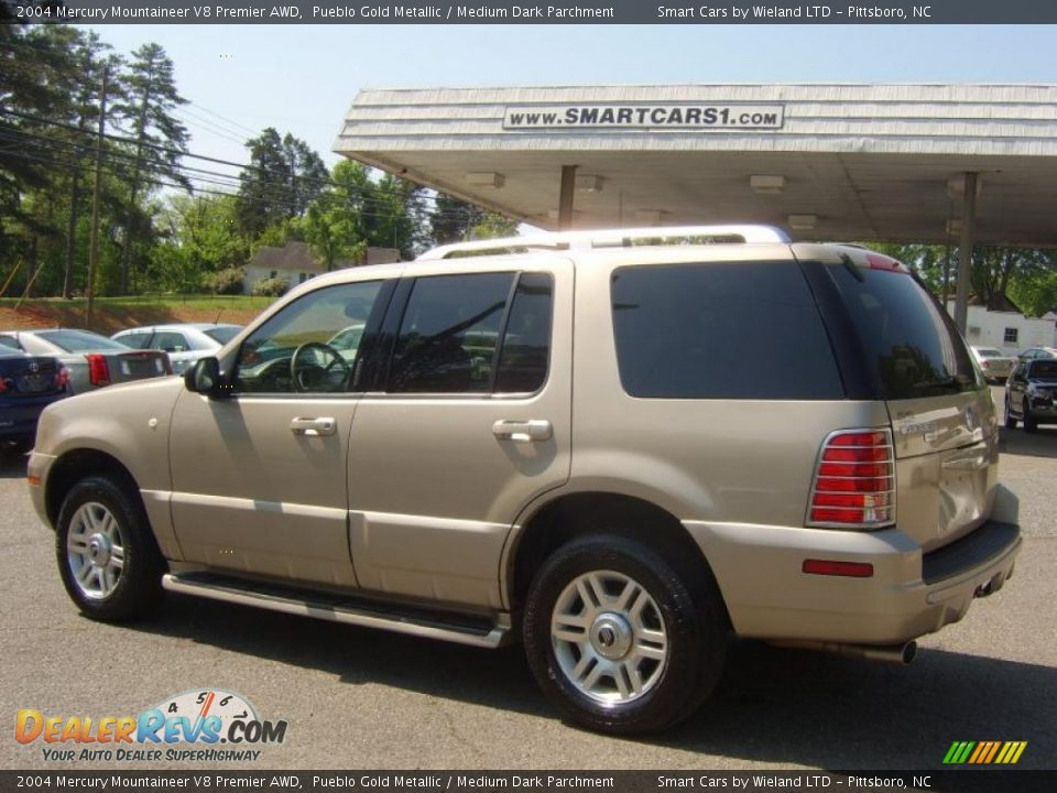 2004 Mercury Mountaineer V8 Premier AWD Pueblo Gold Metallic / Medium Dark Parchment Photo #7