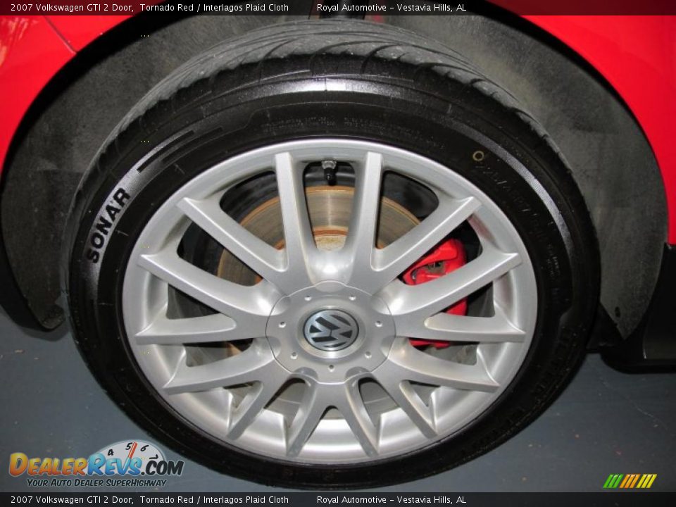 2007 Volkswagen GTI 2 Door Tornado Red / Interlagos Plaid Cloth Photo #7