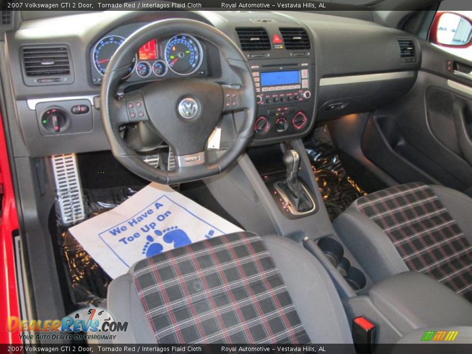 2007 Volkswagen GTI 2 Door Tornado Red / Interlagos Plaid Cloth Photo #12