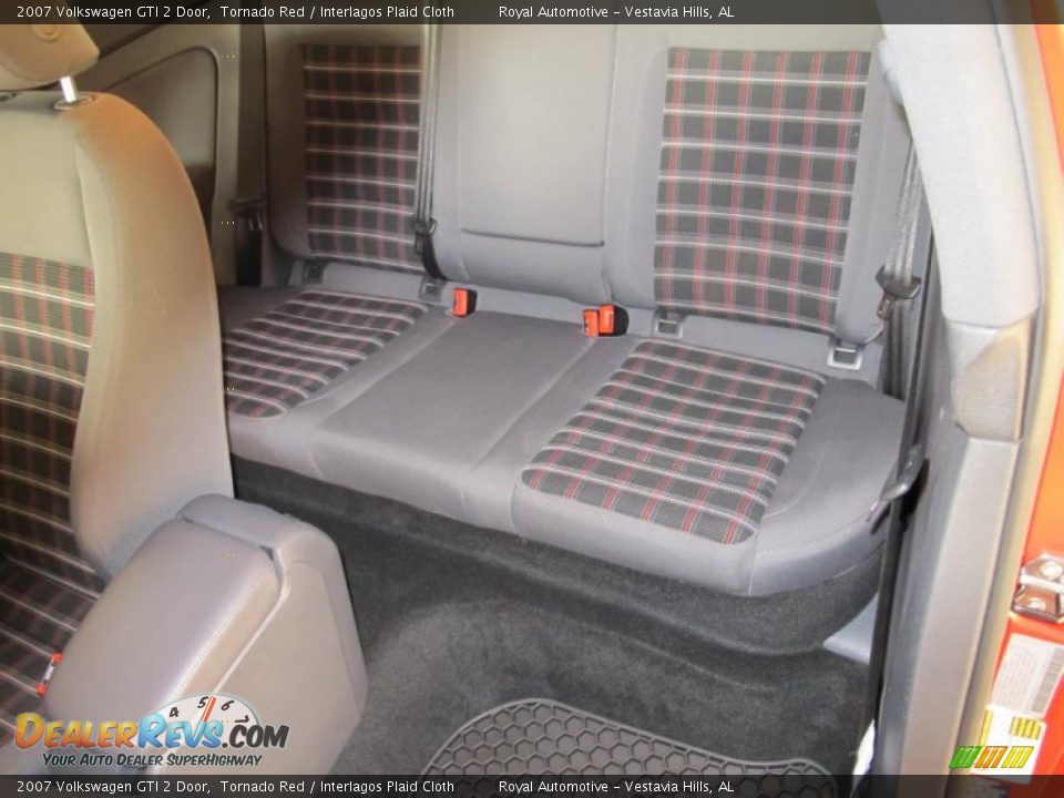 2007 Volkswagen GTI 2 Door Tornado Red / Interlagos Plaid Cloth Photo #18