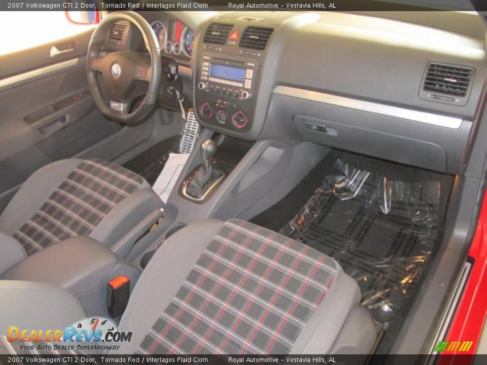 2007 Volkswagen GTI 2 Door Tornado Red / Interlagos Plaid Cloth Photo #21