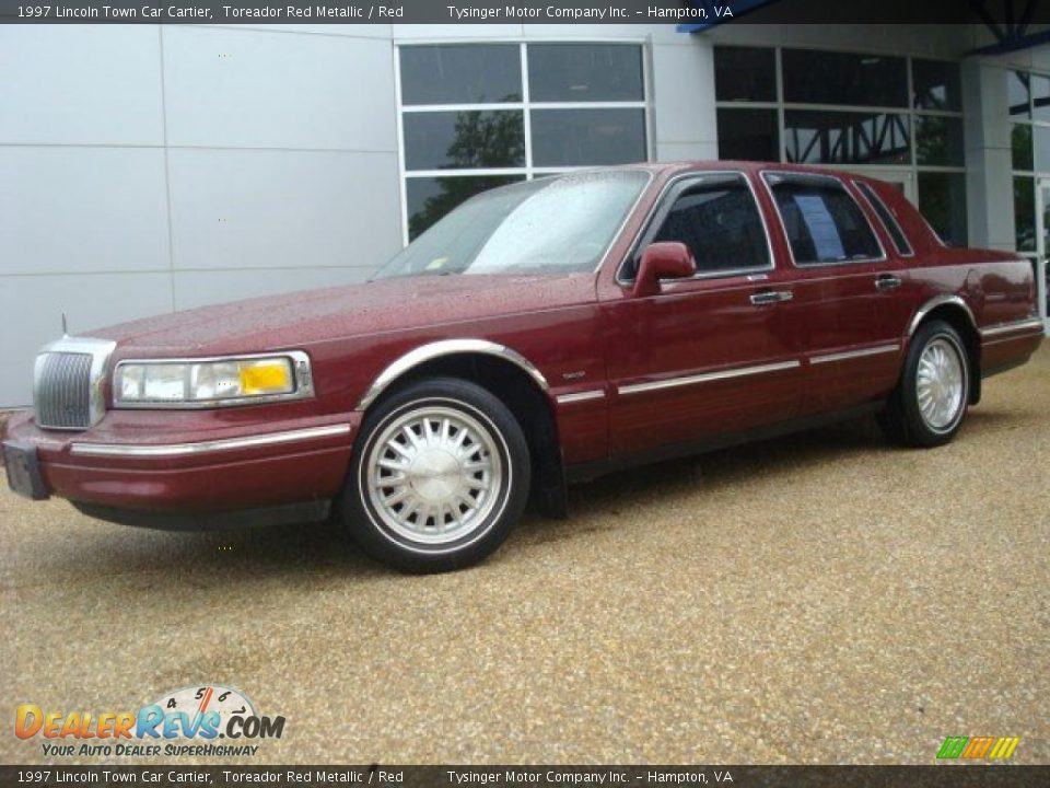 1997 Lincoln Town Car Cartier Toreador Red Metallic / Red Photo #2
