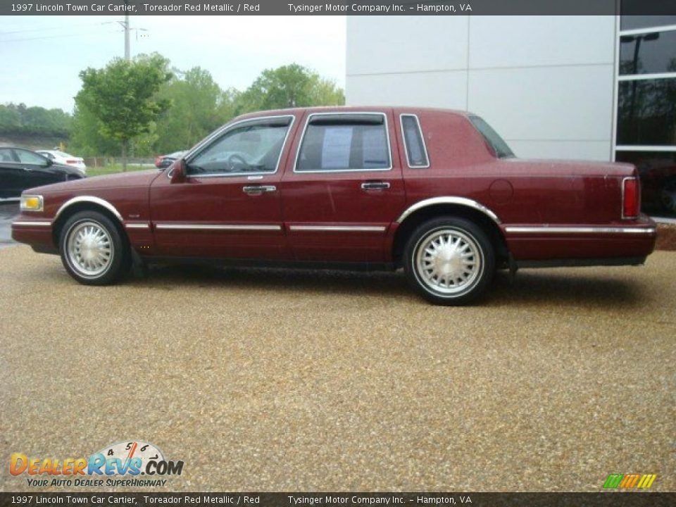 1997 Lincoln Town Car Cartier Toreador Red Metallic / Red Photo #3