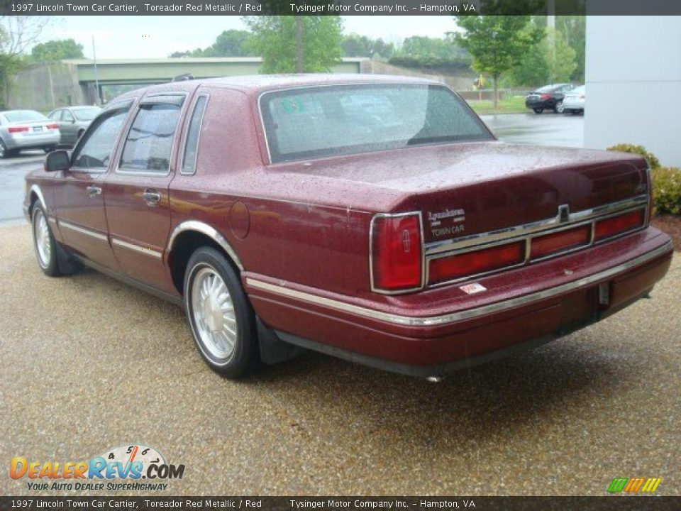 1997 Lincoln Town Car Cartier Toreador Red Metallic / Red Photo #4