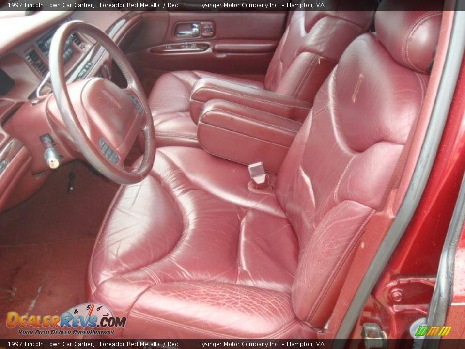 1997 Lincoln Town Car Cartier Toreador Red Metallic / Red Photo #10