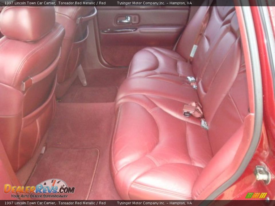 1997 Lincoln Town Car Cartier Toreador Red Metallic / Red Photo #11