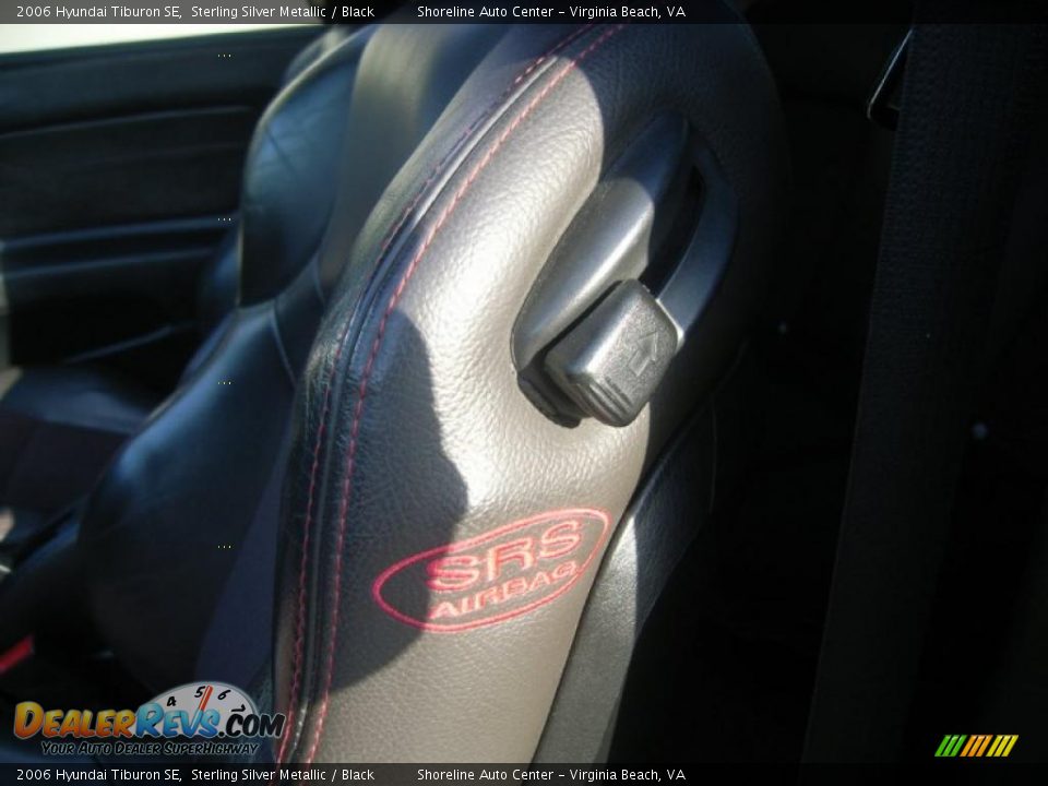 2006 Hyundai Tiburon SE Sterling Silver Metallic / Black Photo #9