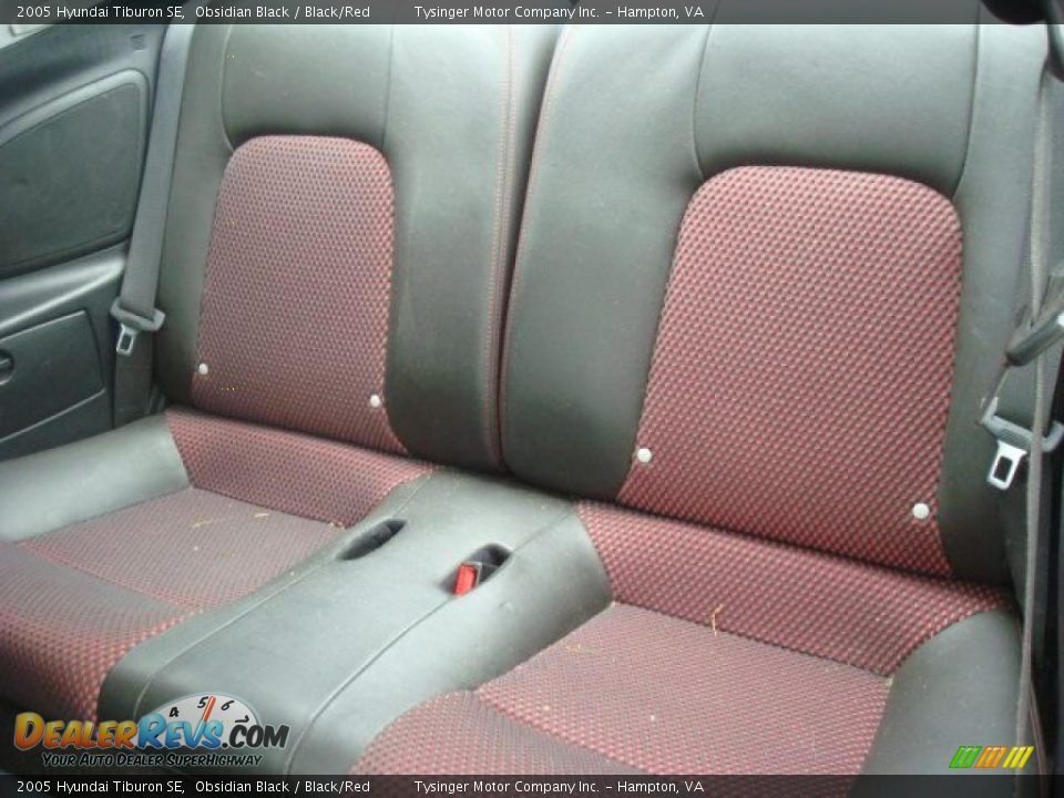2005 Hyundai Tiburon SE Obsidian Black / Black/Red Photo #5