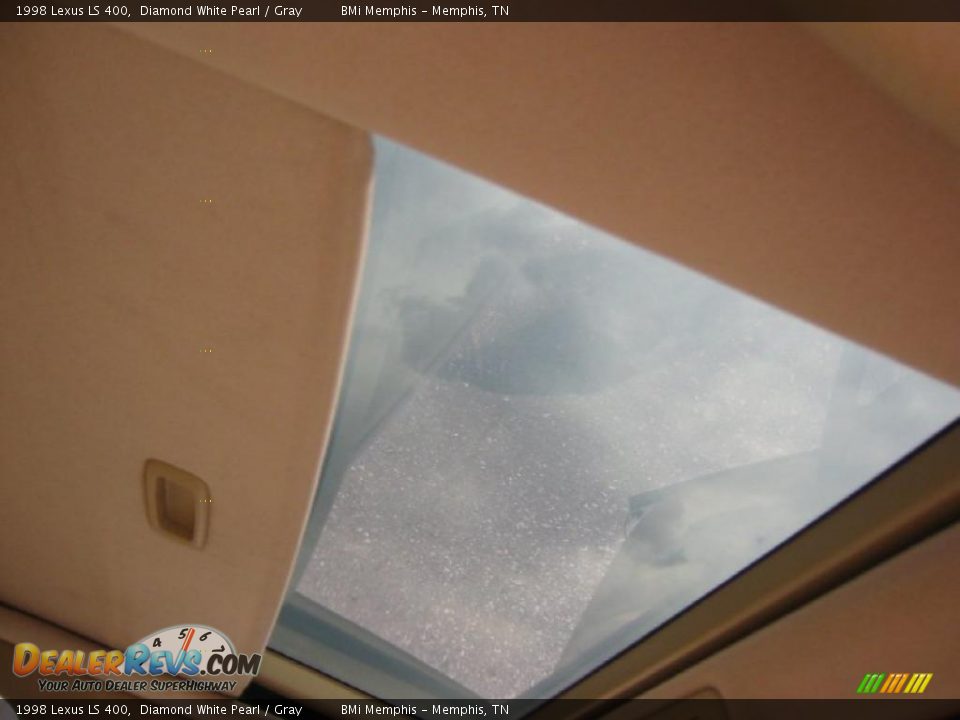 1998 Lexus LS 400 Diamond White Pearl / Gray Photo #22