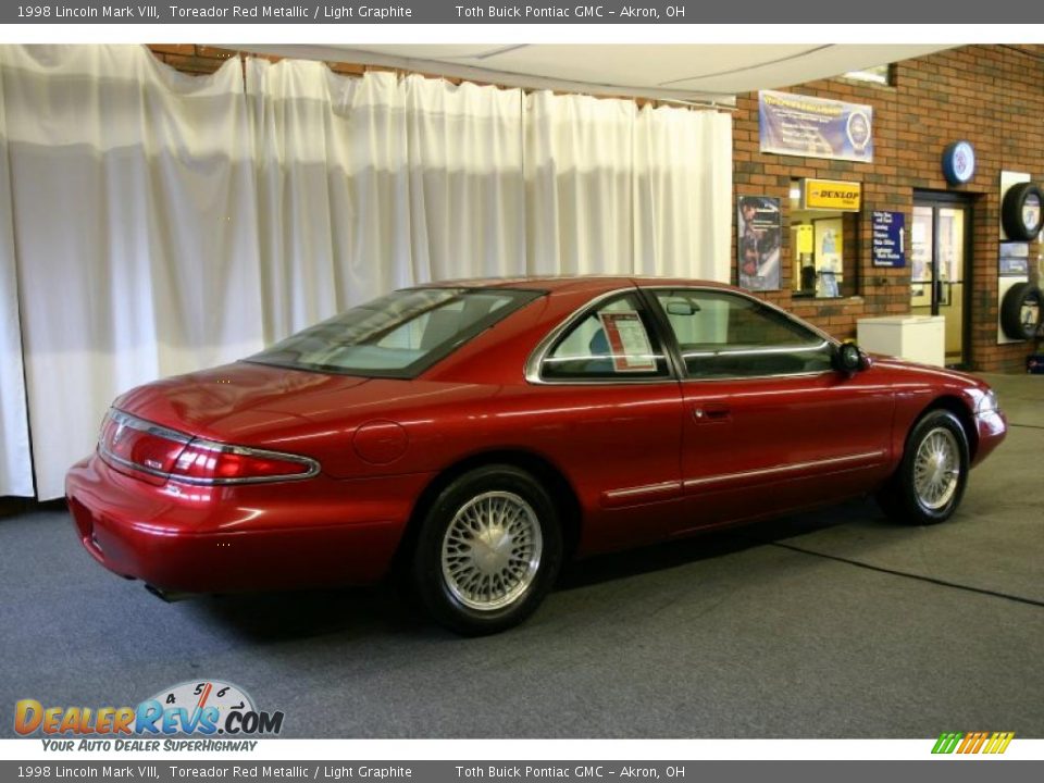 1998 Lincoln Mark VIII Toreador Red Metallic / Light Graphite Photo #3