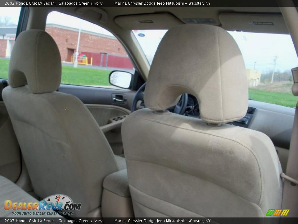 2003 Honda Civic LX Sedan Galapagos Green / Ivory Photo #16