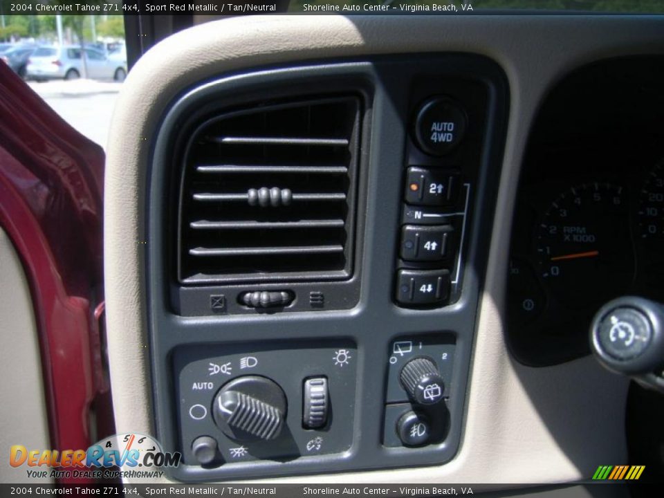 2004 Chevrolet Tahoe Z71 4x4 Sport Red Metallic / Tan/Neutral Photo #22
