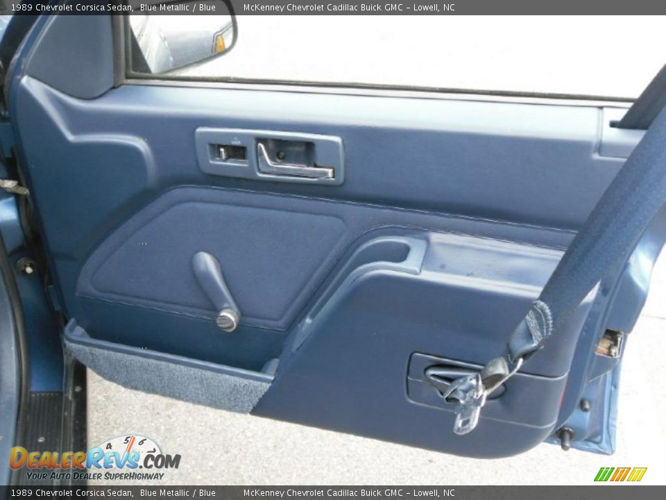 1989 Chevrolet Corsica Sedan Blue Metallic / Blue Photo #18