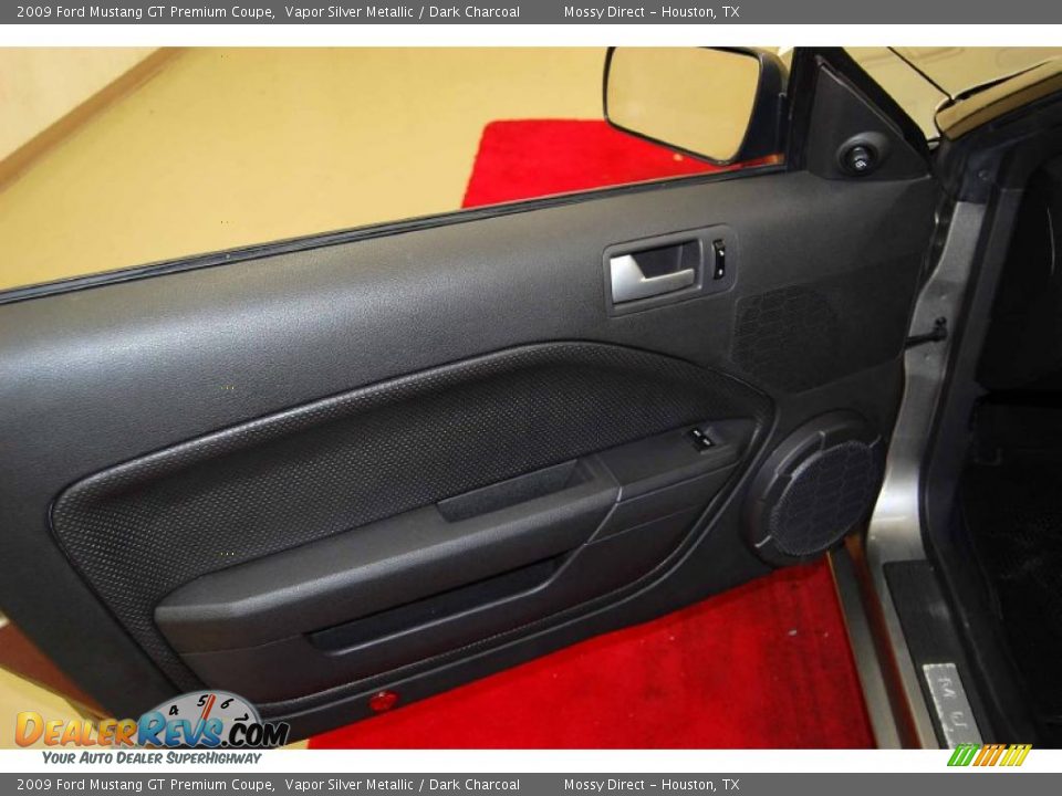 2009 Ford Mustang GT Premium Coupe Vapor Silver Metallic / Dark Charcoal Photo #12