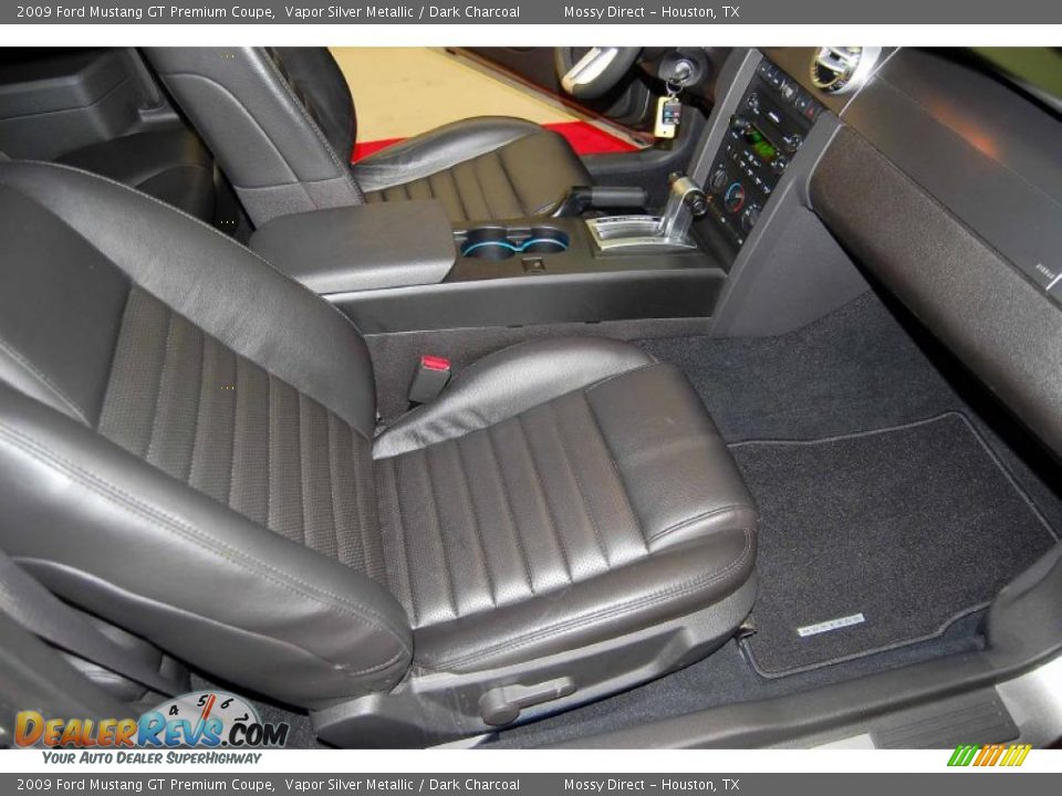 2009 Ford Mustang GT Premium Coupe Vapor Silver Metallic / Dark Charcoal Photo #19