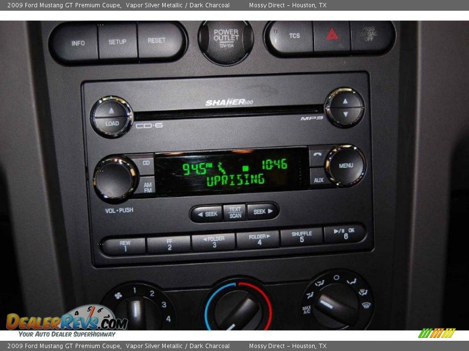 2009 Ford Mustang GT Premium Coupe Vapor Silver Metallic / Dark Charcoal Photo #22