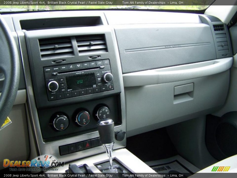 2008 Jeep Liberty Sport 4x4 Brilliant Black Crystal Pearl / Pastel Slate Gray Photo #19