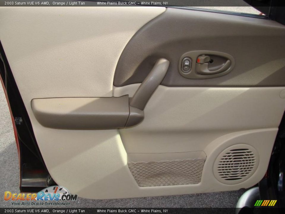 2003 Saturn VUE V6 AWD Orange / Light Tan Photo #12