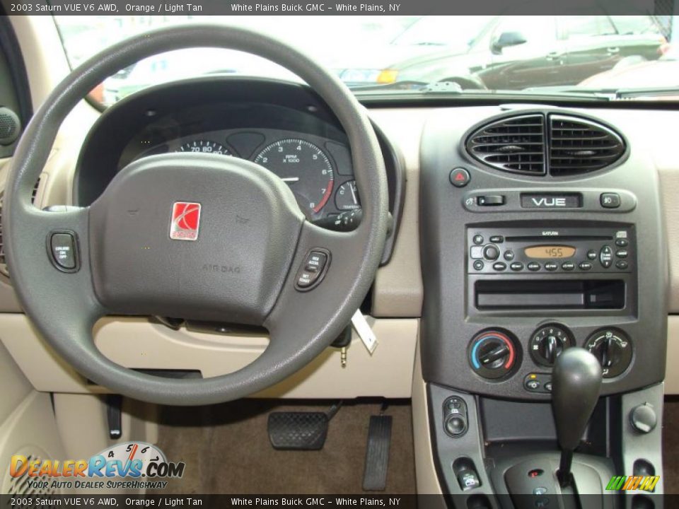 2003 Saturn VUE V6 AWD Orange / Light Tan Photo #17