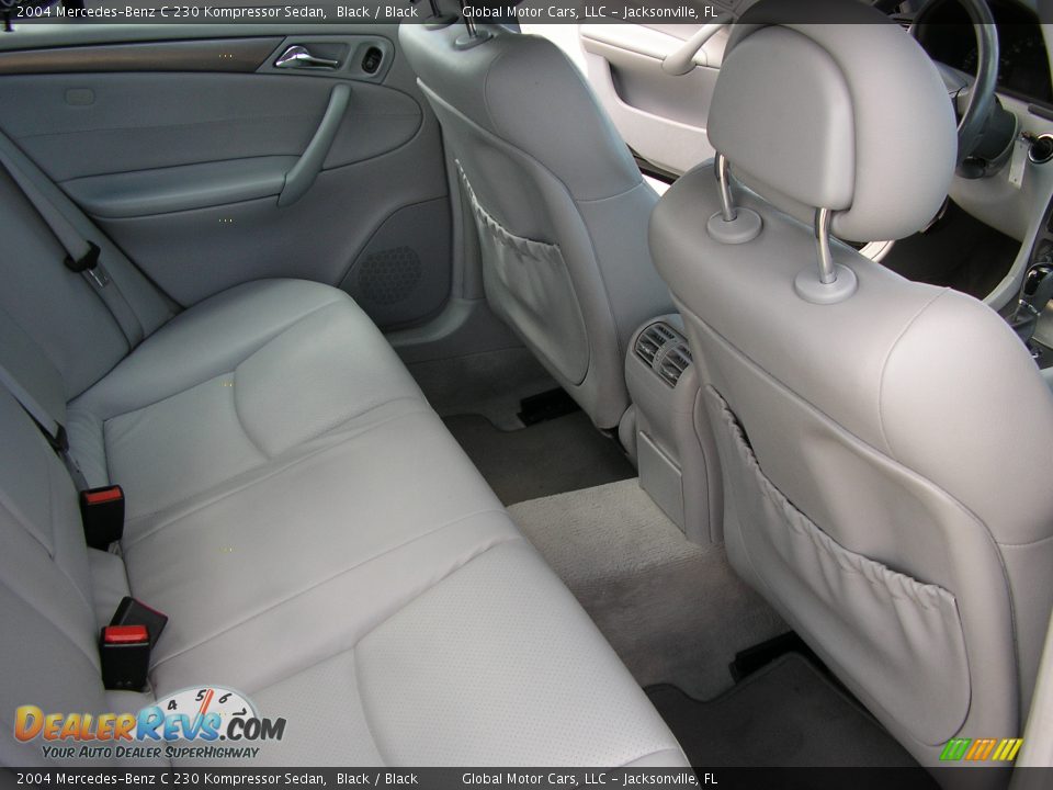 2004 Mercedes-Benz C 230 Kompressor Sedan Black / Black Photo #11