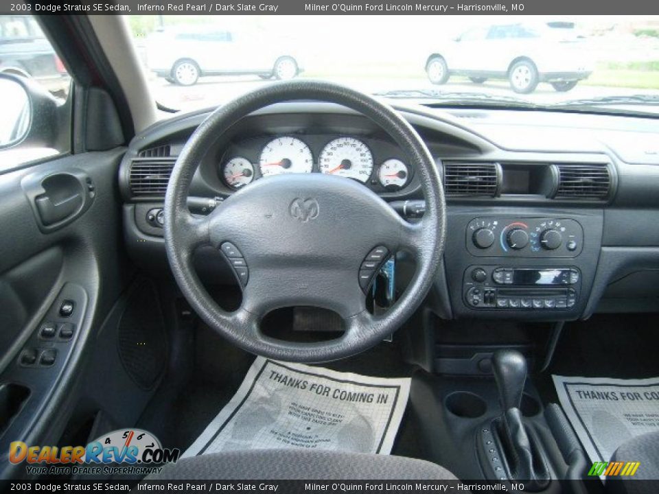 2003 Dodge Stratus SE Sedan Inferno Red Pearl / Dark Slate Gray Photo #16