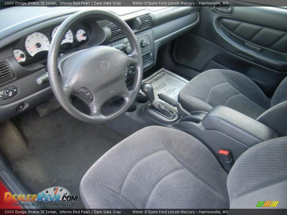 2003 Dodge Stratus SE Sedan Inferno Red Pearl / Dark Slate Gray Photo #17