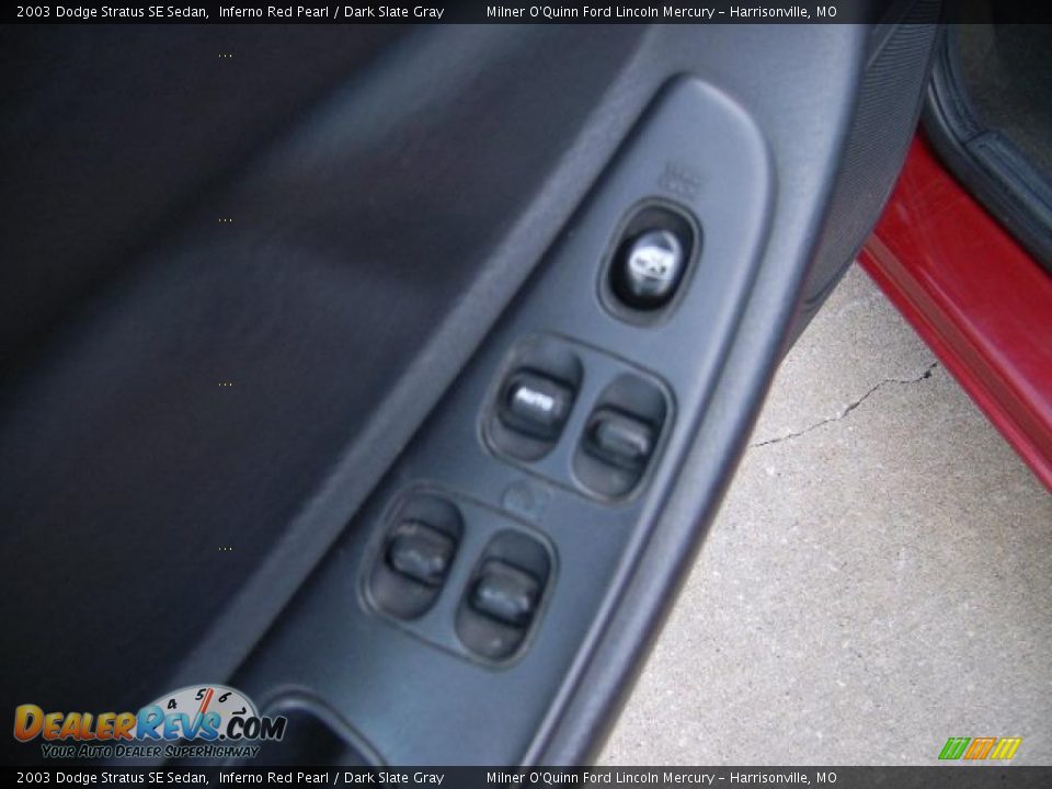 2003 Dodge Stratus SE Sedan Inferno Red Pearl / Dark Slate Gray Photo #19
