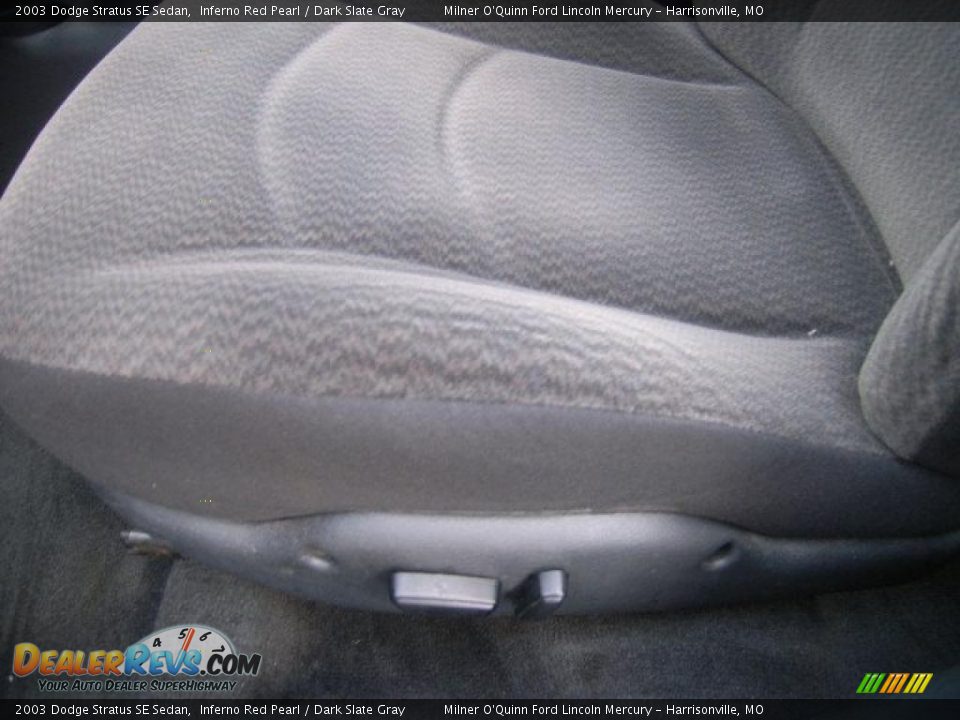 2003 Dodge Stratus SE Sedan Inferno Red Pearl / Dark Slate Gray Photo #20