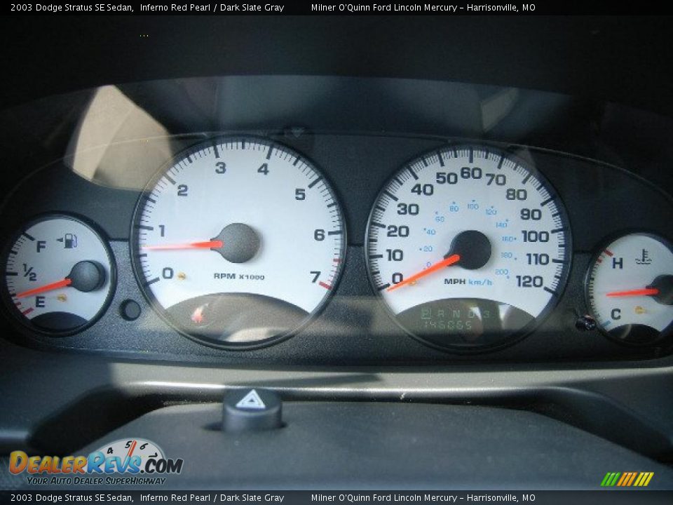 2003 Dodge Stratus SE Sedan Inferno Red Pearl / Dark Slate Gray Photo #33