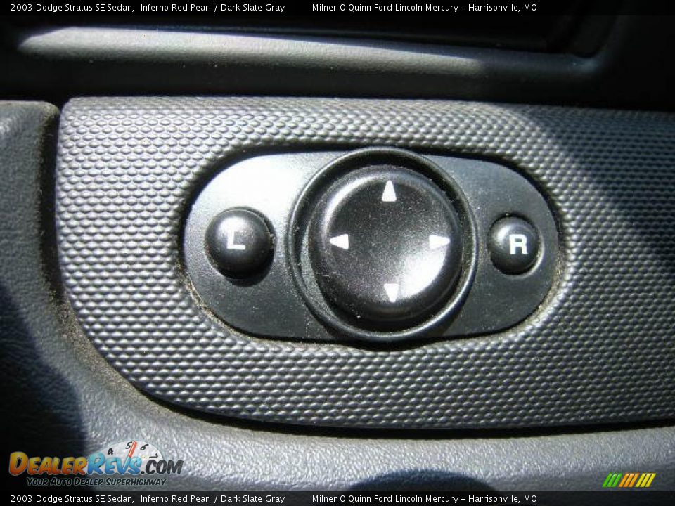 2003 Dodge Stratus SE Sedan Inferno Red Pearl / Dark Slate Gray Photo #35