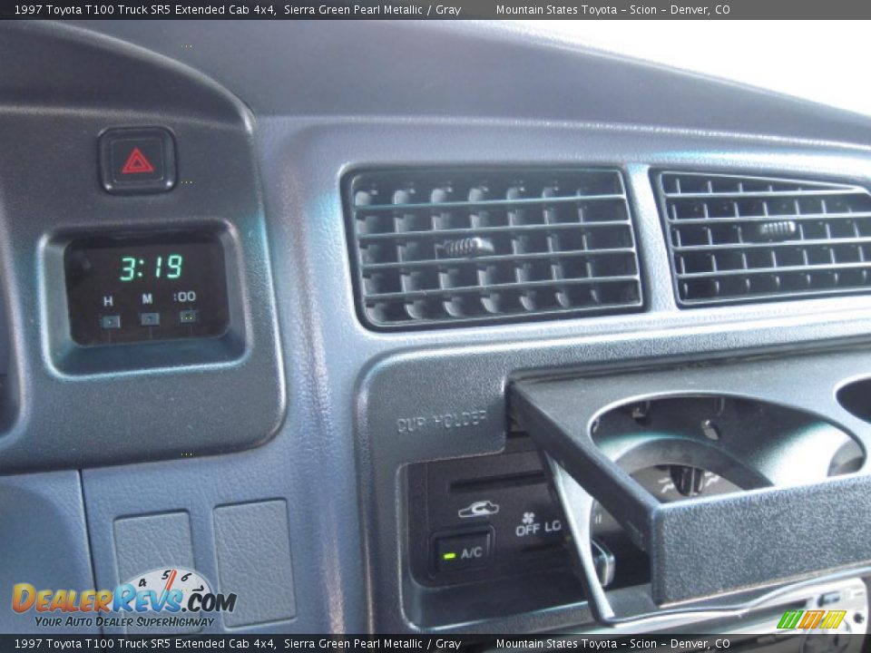 1997 Toyota T100 Truck SR5 Extended Cab 4x4 Sierra Green Pearl Metallic / Gray Photo #16