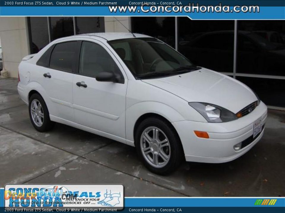 2003 Ford Focus ZTS Sedan Cloud 9 White / Medium Parchment Photo #1